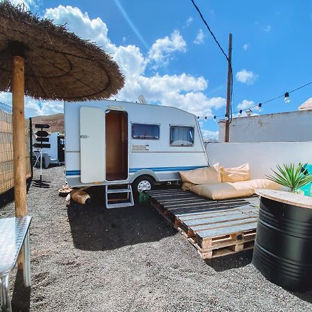 Glamping Caravan Lanzarote ティナホ エクステリア 写真
