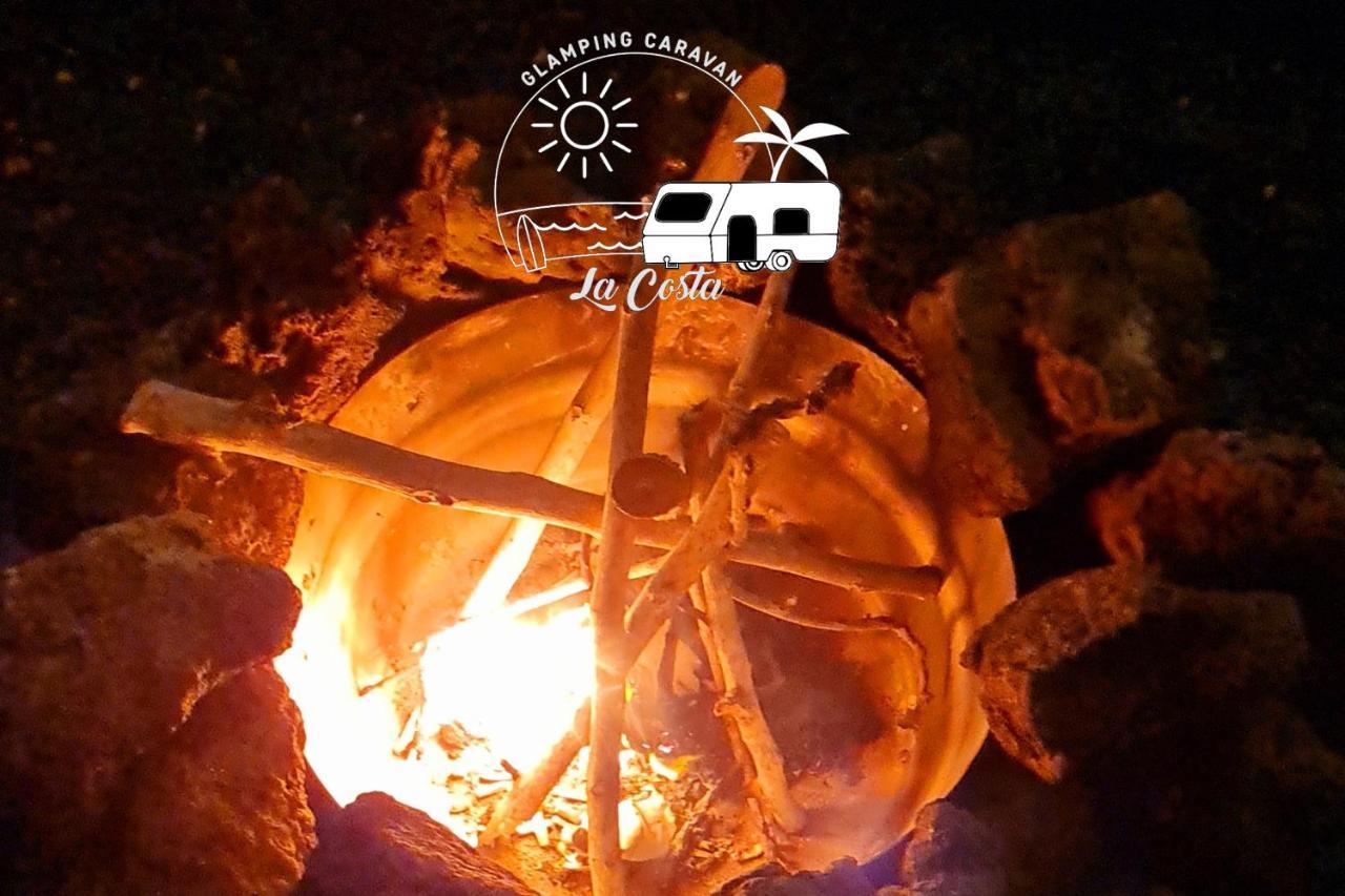 Glamping Caravan Lanzarote ティナホ エクステリア 写真