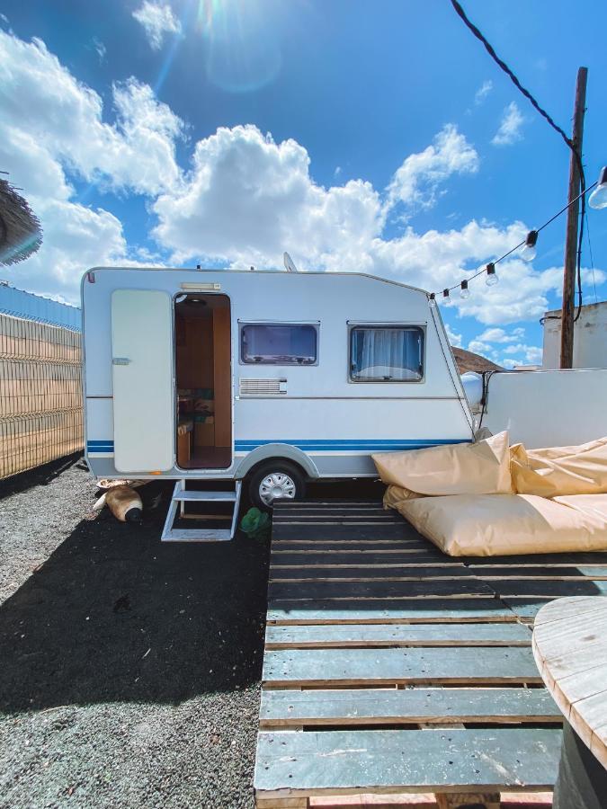 Glamping Caravan Lanzarote ティナホ エクステリア 写真