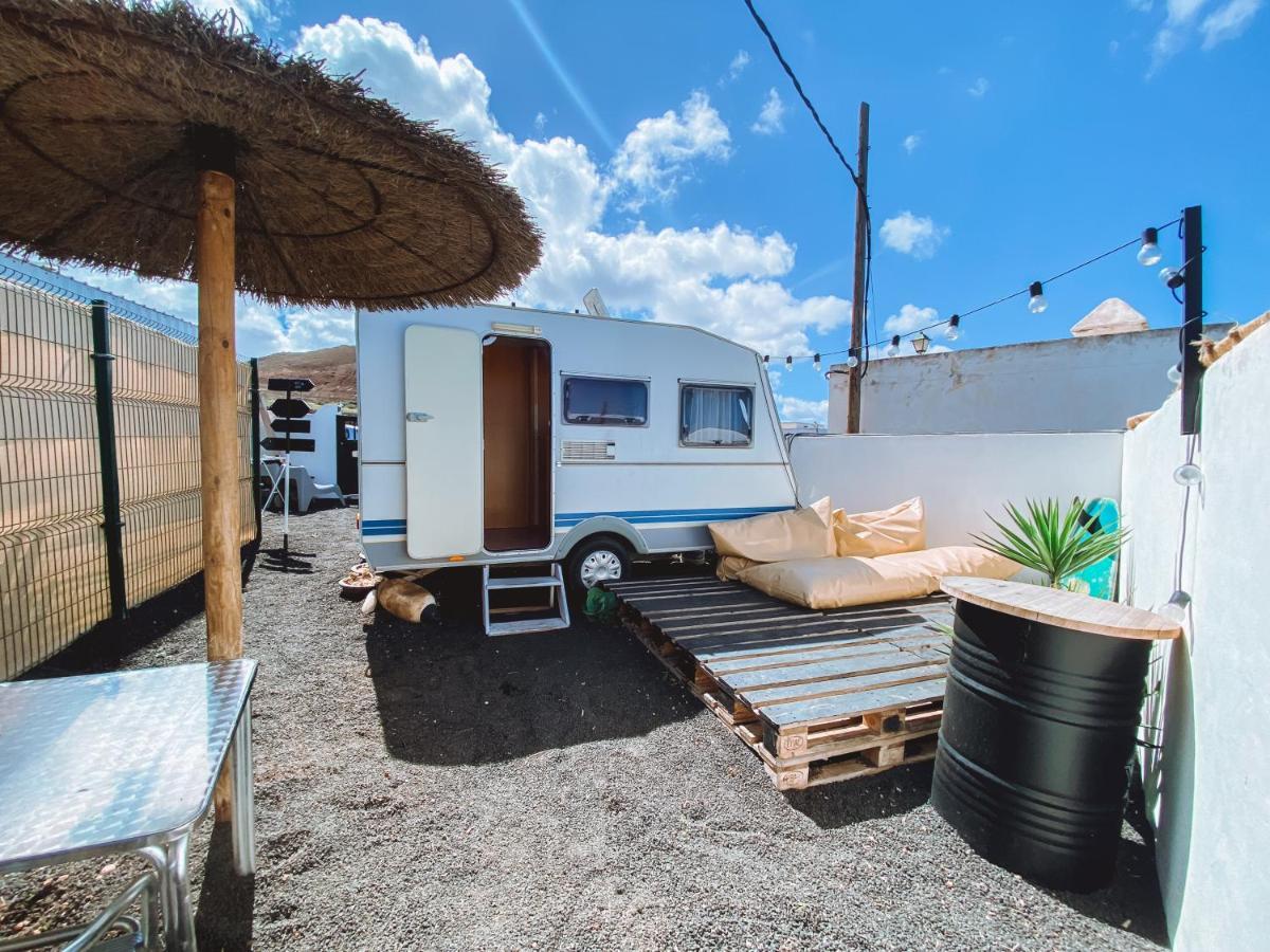 Glamping Caravan Lanzarote ティナホ エクステリア 写真