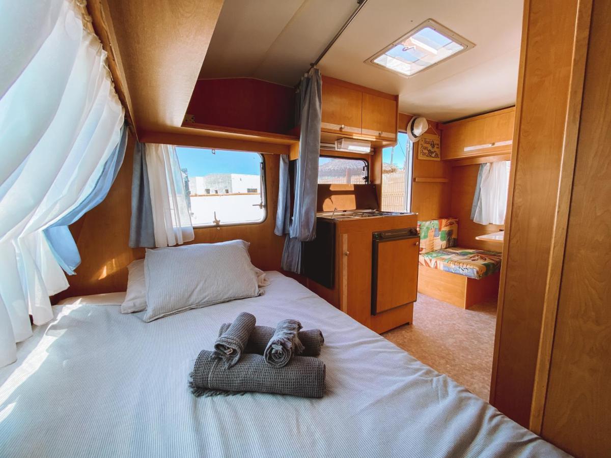 Glamping Caravan Lanzarote ティナホ エクステリア 写真