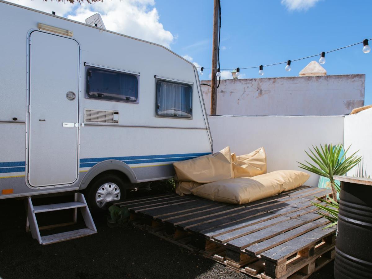 Glamping Caravan Lanzarote ティナホ エクステリア 写真